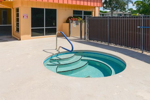 Condominio en venta en Port St. Lucie, Florida, 2 dormitorios, 108.7 m2 № 2078359 - foto 29