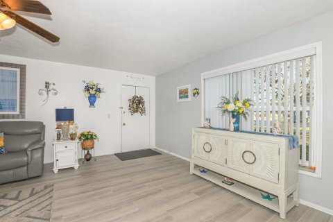 Condominio en venta en Port St. Lucie, Florida, 2 dormitorios, 108.7 m2 № 2078359 - foto 5