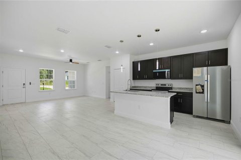 Купить виллу или дом в Даннеллон, Флорида 3 комнаты, 143.53м2, № 2206523 - фото 7