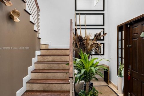 Casa en alquiler en Miami Beach, Florida, 6 dormitorios, 349.5 m2 № 2018305 - foto 21