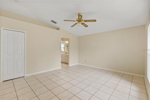 House in North Port, Florida 3 bedrooms, 172.43 sq.m. № 1754930 - photo 15
