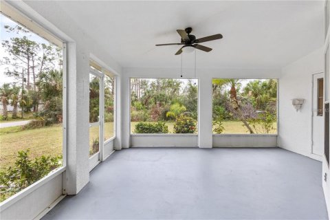 House in North Port, Florida 3 bedrooms, 172.43 sq.m. № 1754930 - photo 28
