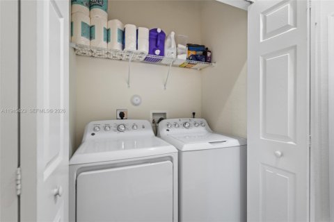 Adosado en venta en Homestead, Florida, 3 dormitorios, 130.71 m2 № 2002120 - foto 23