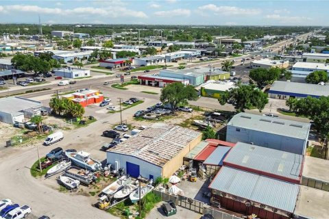 Propiedad comercial en venta en Sarasota, Florida, 348.38 m2 № 2208766 - foto 8
