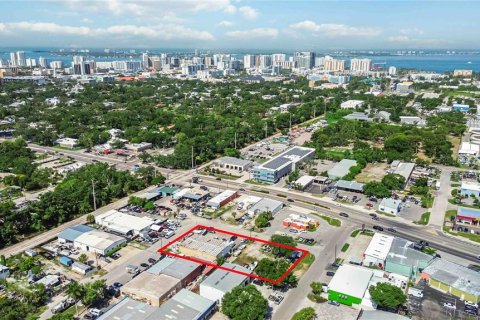 Propiedad comercial en venta en Sarasota, Florida, 348.38 m2 № 2208766 - foto 2