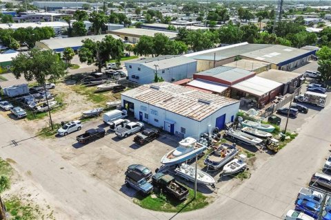 Commercial property in Sarasota, Florida 348.38 sq.m. № 2208766