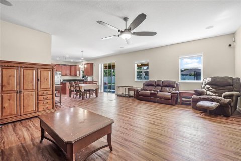 House in DeLand, Florida 7 bedrooms, 365.29 sq.m. № 1885485 - photo 19