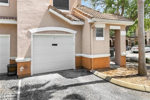 Condo in Tampa, Florida, 2 bedrooms  № 1717255 - photo 4
