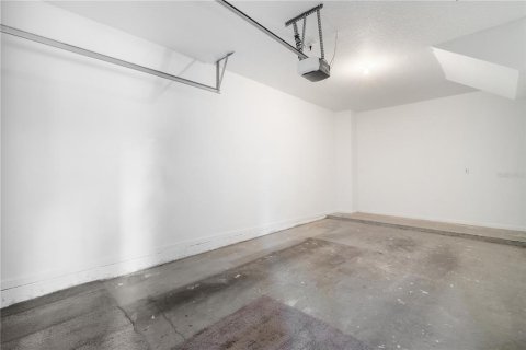 Condo in Tampa, Florida, 2 bedrooms  № 1717255 - photo 24