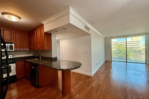 Copropriété à vendre à Miami Beach, Floride: 2 chambres, 88.26 m2 № 2031388 - photo 9