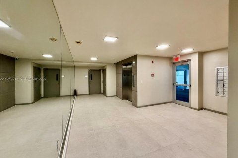 Copropriété à vendre à Miami Beach, Floride: 2 chambres, 88.26 m2 № 2031388 - photo 3