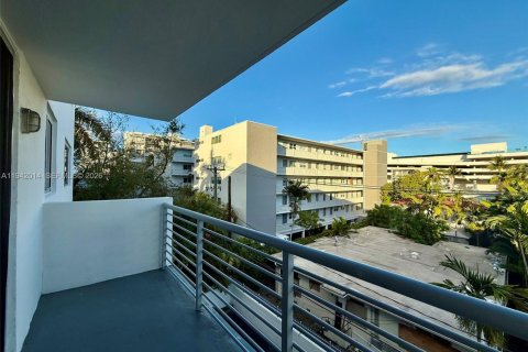 Copropriété à vendre à Miami Beach, Floride: 2 chambres, 88.26 m2 № 2031388 - photo 14