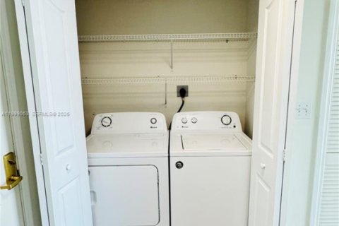 Copropriété à louer à Miami, Floride: 1 chambre, 70.23 m2 № 2060782 - photo 6