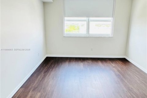 Copropriété à louer à Miami, Floride: 1 chambre, 70.23 m2 № 2060782 - photo 4