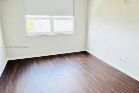 Copropriété à louer à Miami, Floride: 1 chambre, 70.23 m2 № 2060782 - photo 3