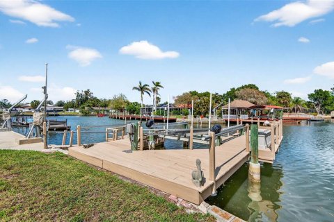 Casa en venta en Hudson, Florida, 2 dormitorios, 123.75 m2 № 2098735 - foto 3