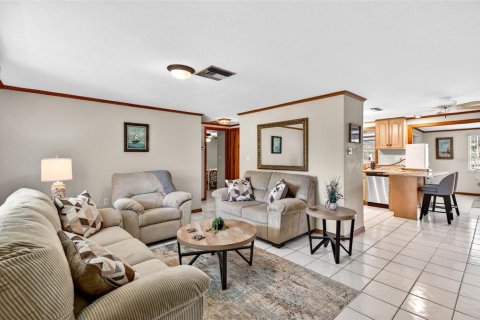 Casa en venta en Hudson, Florida, 2 dormitorios, 123.75 m2 № 2098735 - foto 4