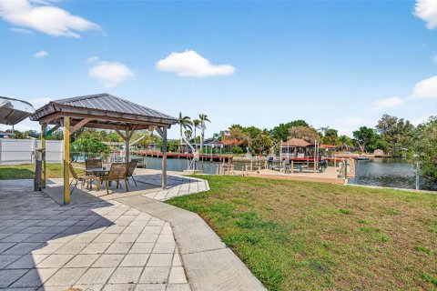 Casa en venta en Hudson, Florida, 2 dormitorios, 123.75 m2 № 2098735 - foto 27