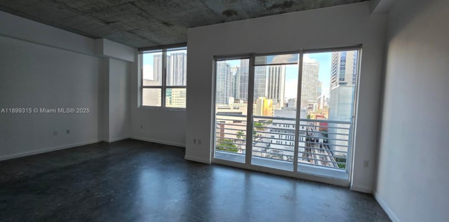 Condo in Miami, Florida, 1 bedroom  № 1950823