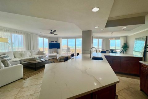 Condo in Hutchinson Island South, Florida, 3 bedrooms  № 1716476 - photo 11
