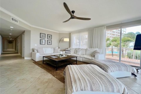 Condo in Hutchinson Island South, Florida, 3 bedrooms  № 1716476 - photo 22