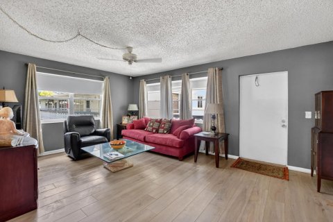Copropriété à vendre à Deerfield Beach, Floride: 1 chambre, 65.31 m2 № 2147131 - photo 3