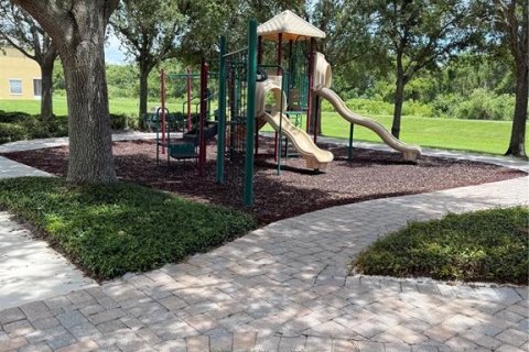 Townhouse in Winter Garden, Florida 3 bedrooms, 125.14 sq.m. № 1855765 - photo 14