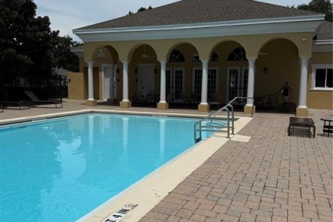 Townhouse in Winter Garden, Florida 3 bedrooms, 125.14 sq.m. № 1855765 - photo 12