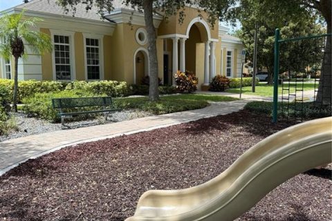 Townhouse in Winter Garden, Florida 3 bedrooms, 125.14 sq.m. № 1855765 - photo 16