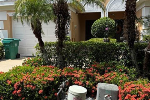 Townhouse in Winter Garden, Florida 3 bedrooms, 125.14 sq.m. № 1855765 - photo 1