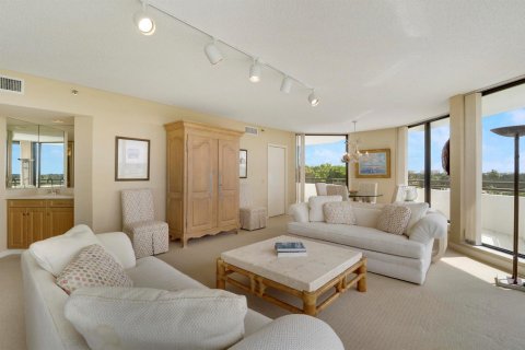 Condo in Jupiter, Florida, 3 bedrooms  № 2182987 - photo 8