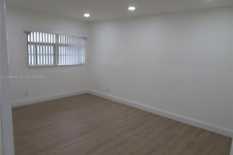 Купить кондоминиум в Майами, Флорида 2 спальни, 103.31м2, № 2051796 - фото 16