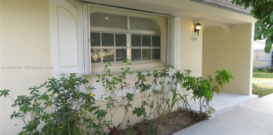 Кондоминиум с 2 спальнями в Майами, Флорида № 2051796