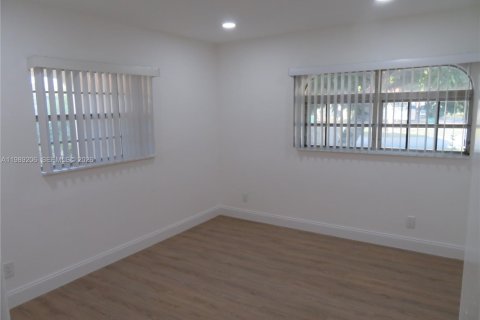 Купить кондоминиум в Майами, Флорида 2 спальни, 103.31м2, № 2051796 - фото 15