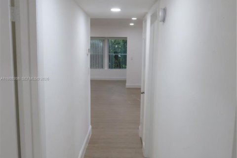 Купить кондоминиум в Майами, Флорида 2 спальни, 103.31м2, № 2051796 - фото 20