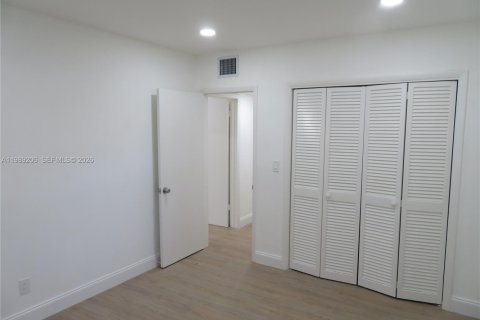 Купить кондоминиум в Майами, Флорида 2 спальни, 103.31м2, № 2051796 - фото 19