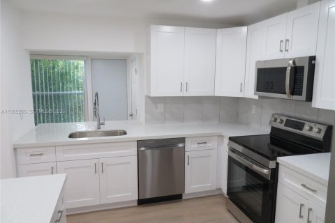 Купить кондоминиум в Майами, Флорида 2 спальни, 103.31м2, № 2051796 - фото 5