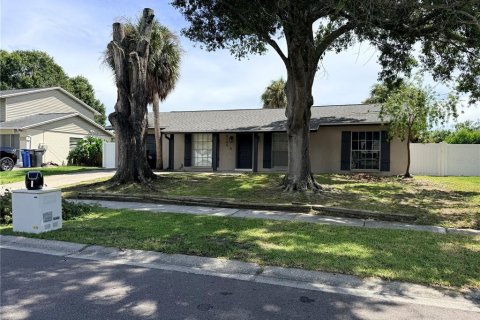 Villa ou maison à vendre à Tampa, Floride: 3 chambres, 123.93 m2 № 2314175 - photo 2