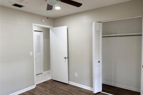Villa ou maison à vendre à Tampa, Floride: 3 chambres, 123.93 m2 № 2314175 - photo 12