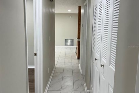 Villa ou maison à vendre à Tampa, Floride: 3 chambres, 123.93 m2 № 2314175 - photo 5