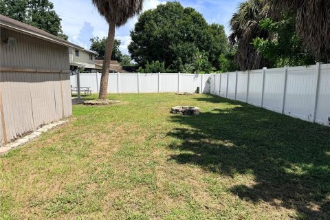 Villa ou maison à vendre à Tampa, Floride: 3 chambres, 123.93 m2 № 2314175 - photo 16