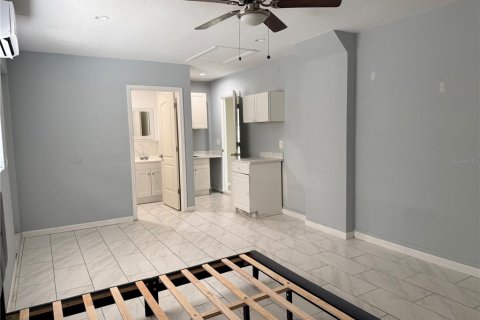 Villa ou maison à vendre à Tampa, Floride: 3 chambres, 123.93 m2 № 2314175 - photo 22
