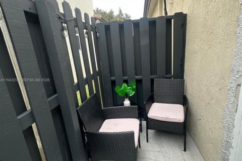 Appartement à louer à Homestead, Floride: 1 chambre № 1999546 - photo 4