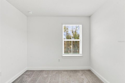 Townhouse in Oviedo, Florida 4 bedrooms, 188.13 sq.m. № 2416874 - photo 20