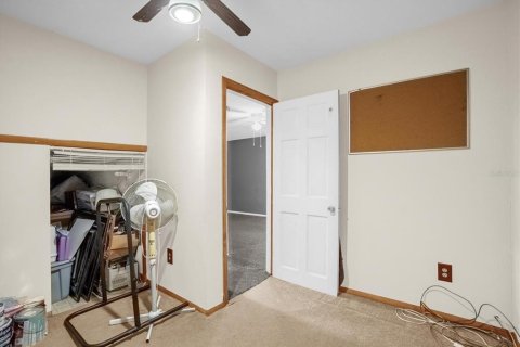 House in Fruitland Park, Florida 3 bedrooms, 183.57 sq.m. № 2237419 - photo 28
