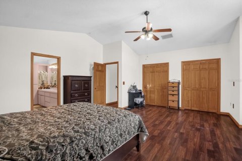 House in Fruitland Park, Florida 3 bedrooms, 183.57 sq.m. № 2237419 - photo 17