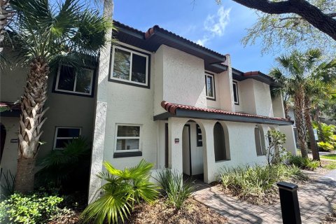 Adosado en Kissimmee, Florida 2 dormitorios, 97.73 m2 № 2299707