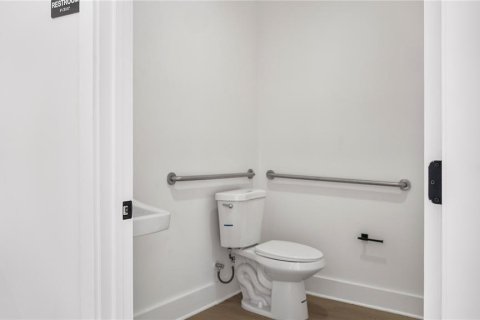 Снять в аренду коммерческую недвижимость в Киссимми, Флорида 125.6м2, № 2219336 - фото 9