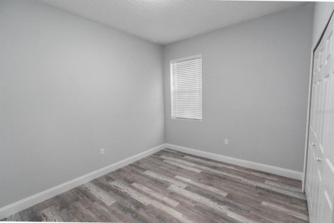 House in Lake Wales, Florida 4 bedrooms, 192.96 sq.m. № 1829889 - photo 11
