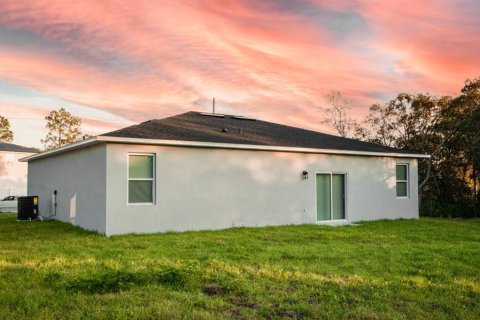 House in Lake Wales, Florida 4 bedrooms, 192.96 sq.m. № 1829889 - photo 2